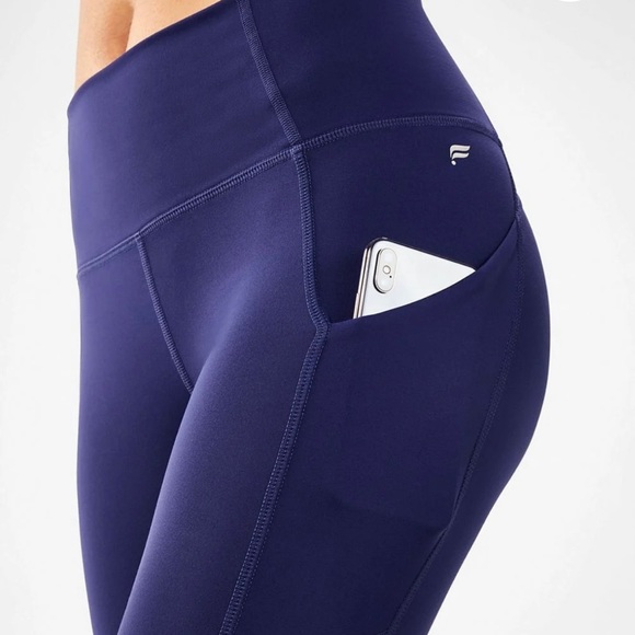 Fabletics Oasis High Waisted Pocket 7/8 Motion365 Navy Large - Picture 5 of 5